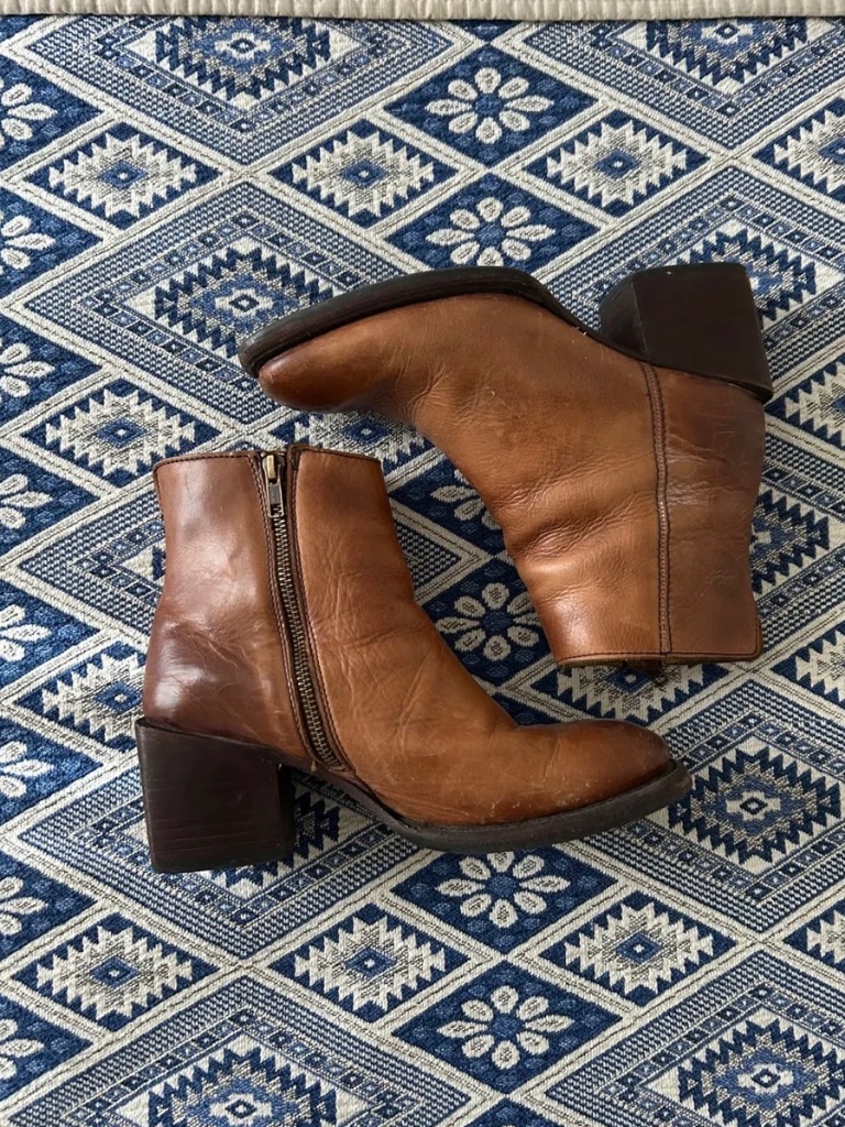Sutro Footwear Clay Ankle Boots